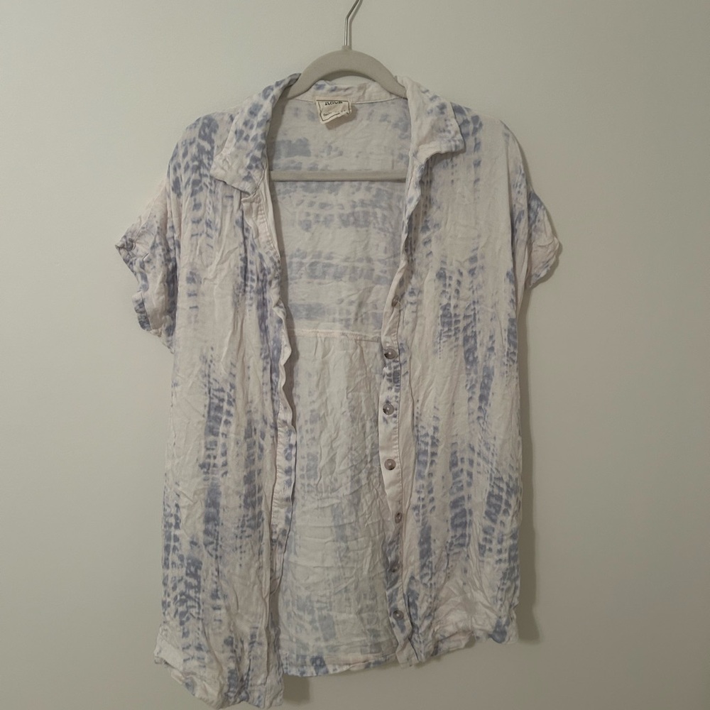 Casual Blue Tie-Dye Button-Up Shirt